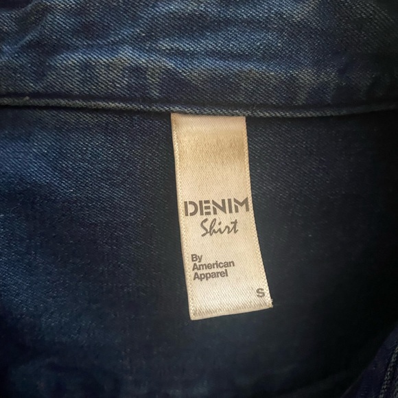 American Apparel Men’s Denim LS button-down shirt - Picture 2 of 3